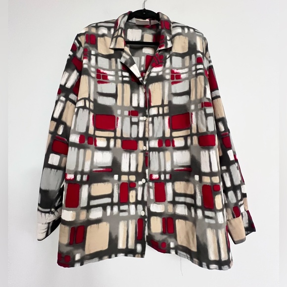 Alfred Dunner Tops - 5/$15 Geometric Print Top. Pit to pit=26.5”